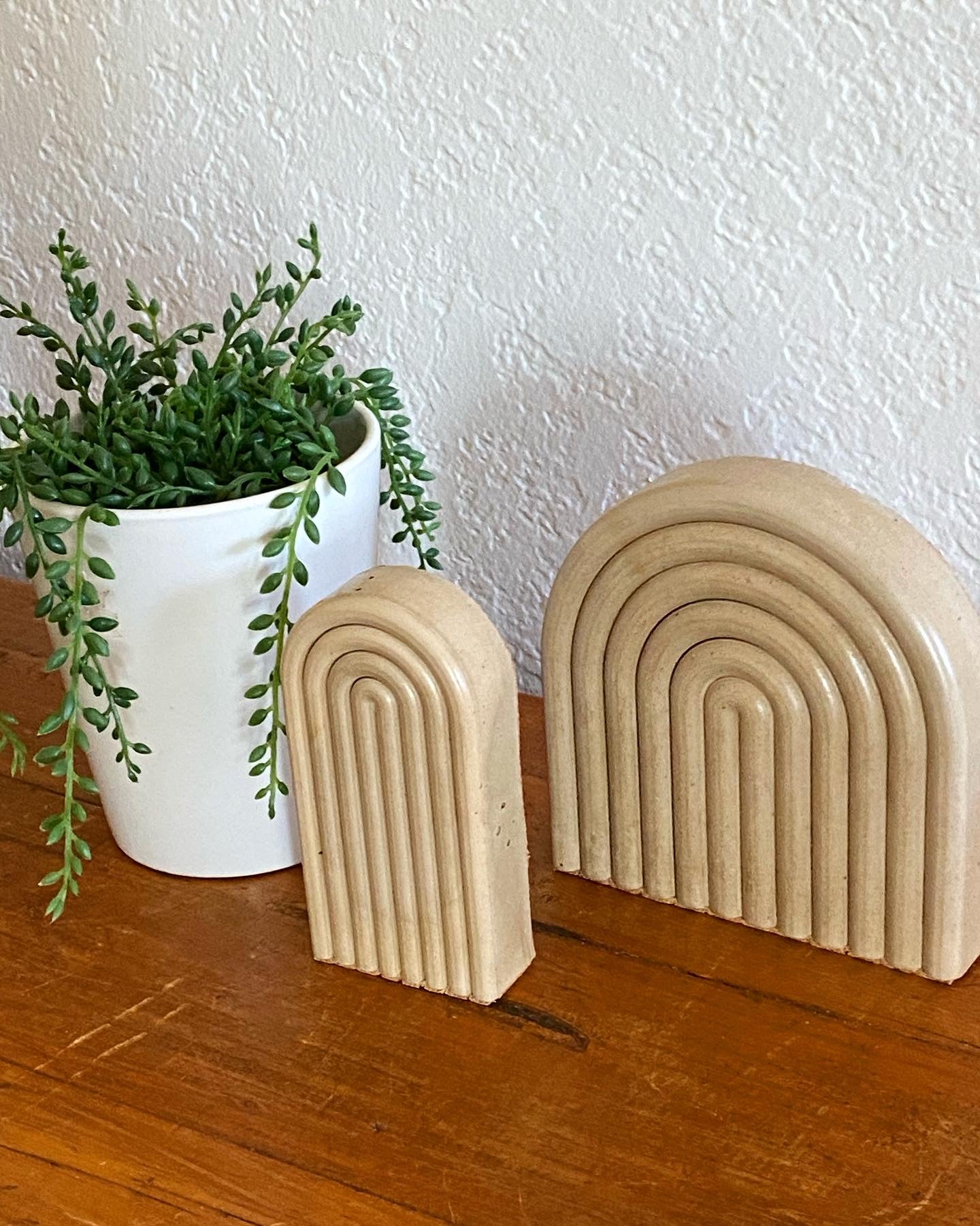 Harloon 4 Pieces Boho Arch Wood Bookends Rainbow Arch Book Lovers